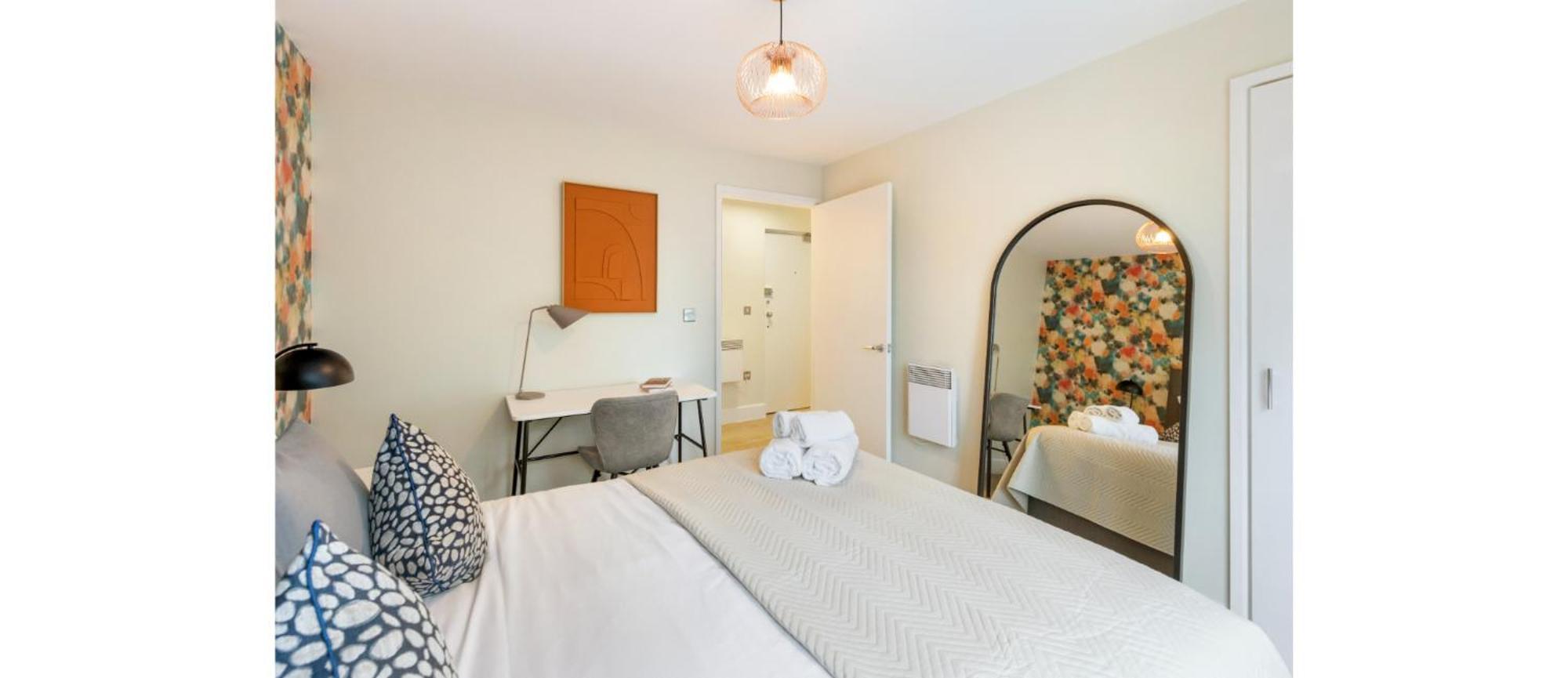 Sleek And Modern 1-br 1 Mile To Borough Market Londra